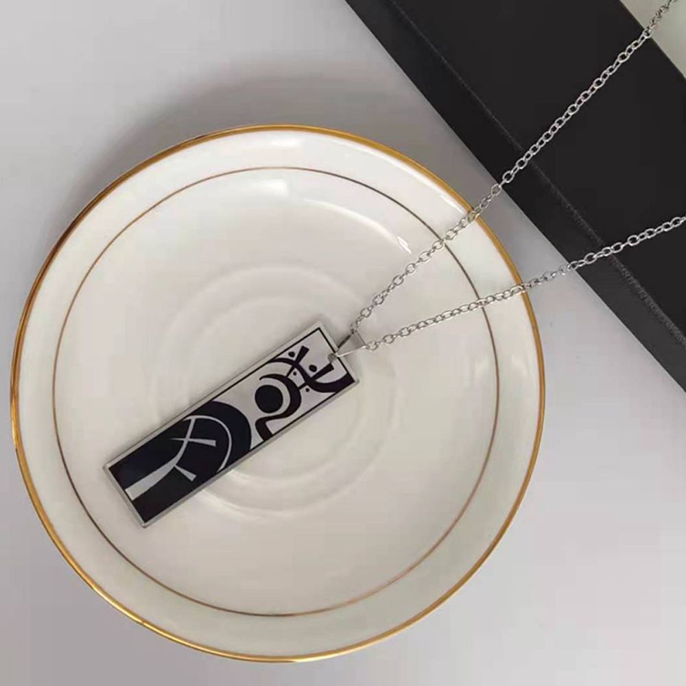 Vòng cổ mặt thiết kế phong cách hoạt hình thời trang vintage cho nam nữ