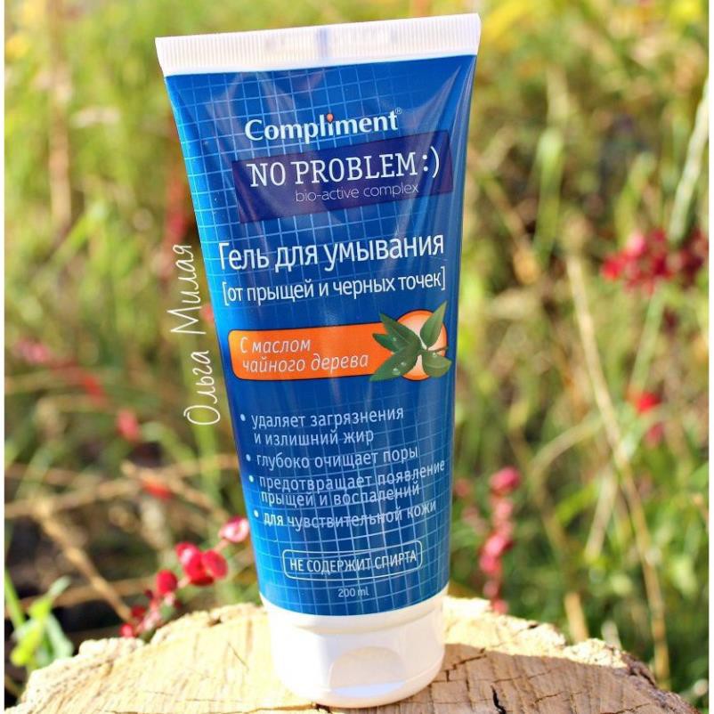 Sữa Rửa Mặt Compliment No Problem cho da dầu mụn - sạch sâu chứa Salicylic Acid, Tea Tree 200ml