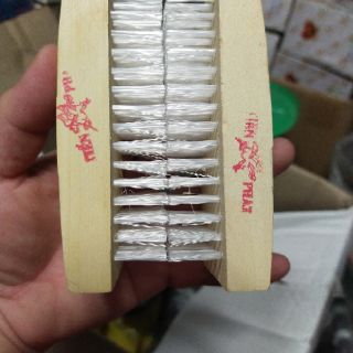 Bàn chải gỗ