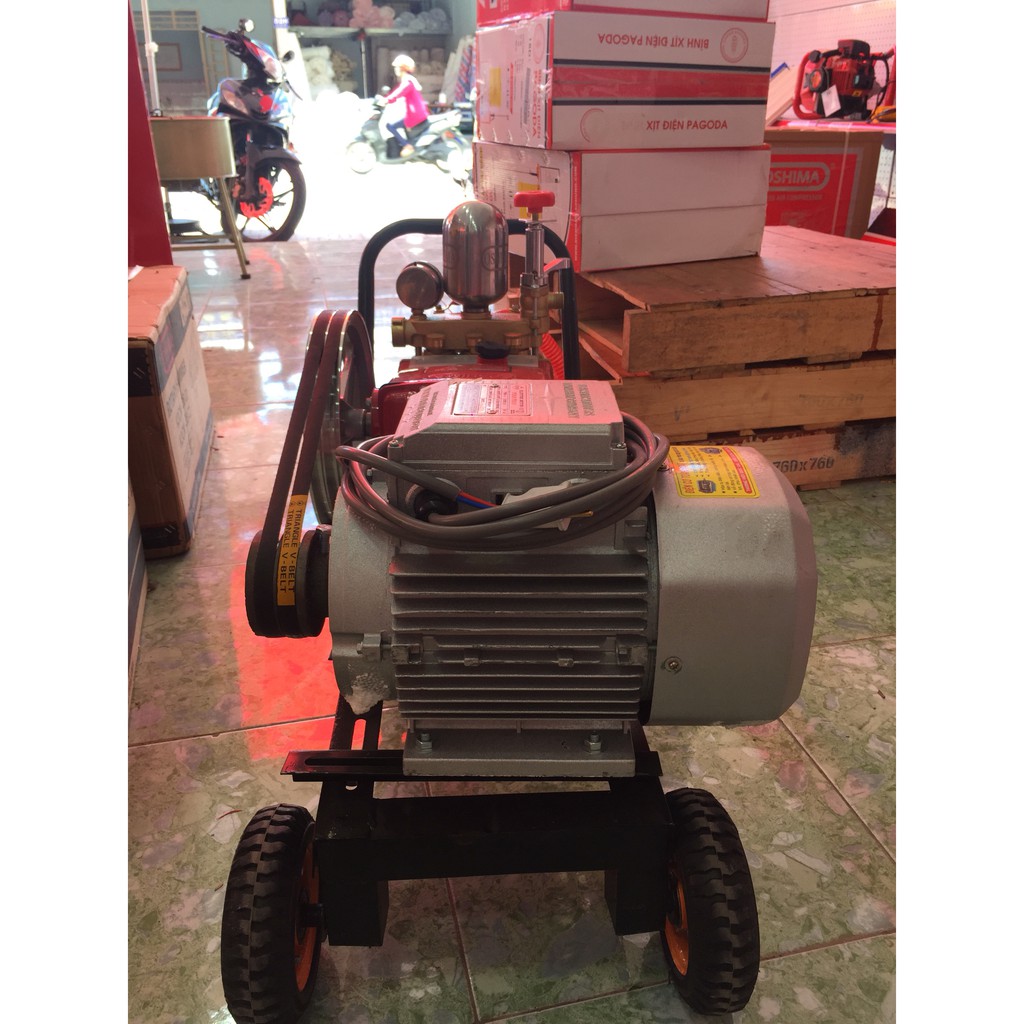 Bộ rửa xe dây đai động cơ 3kw đầu 2hp chân vuông có bánh xe