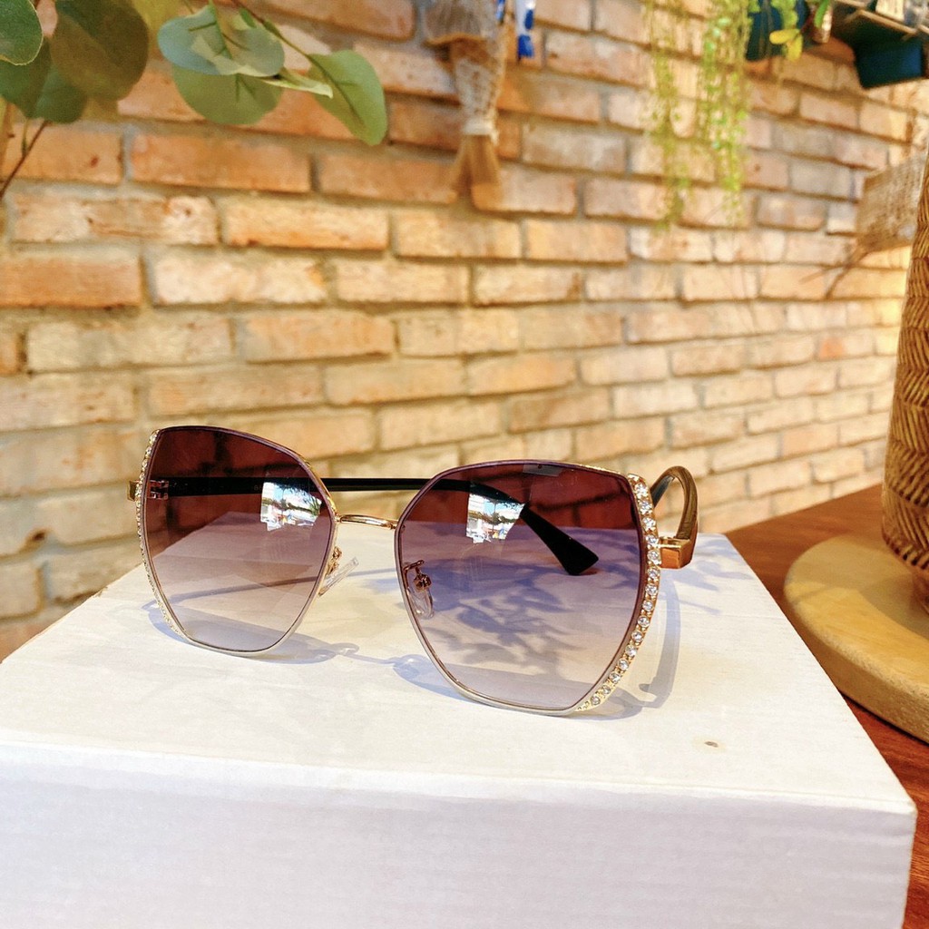 Kính Xi ốc Đính Đá Viên Sang Chảnh b650 | BigBuy360 - bigbuy360.vn