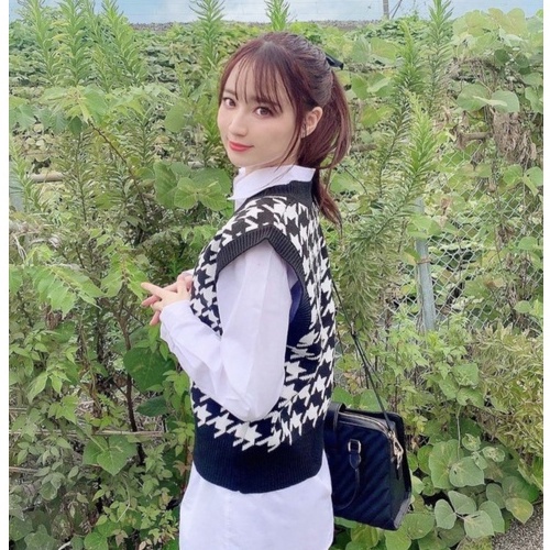 Gile Len Nữ Dáng Rộng, Áo Len Gile GUMAX Thời Trang Cao Cấp Cổ Chữ V FreeSize Kiểu Dáng Hàn Quốc | BigBuy360 - bigbuy360.vn