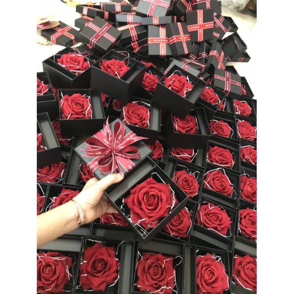 Hộp hoa đựng son kem dài cao cấp kèm nơ + hoa sỉ giá cực tốt Zalo 0973163558.