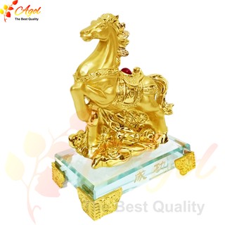 Tượng ngựa vàng - đế thủy tinh
