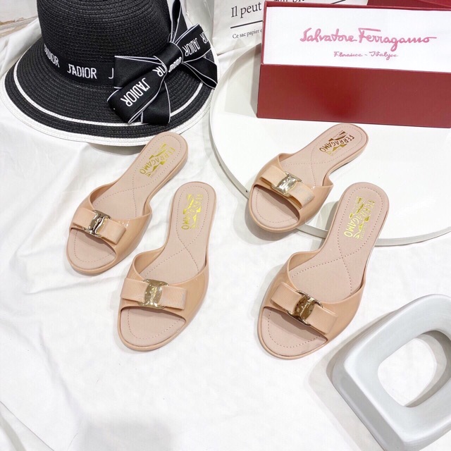 Dép lê svt nhựa dẻo fullbox