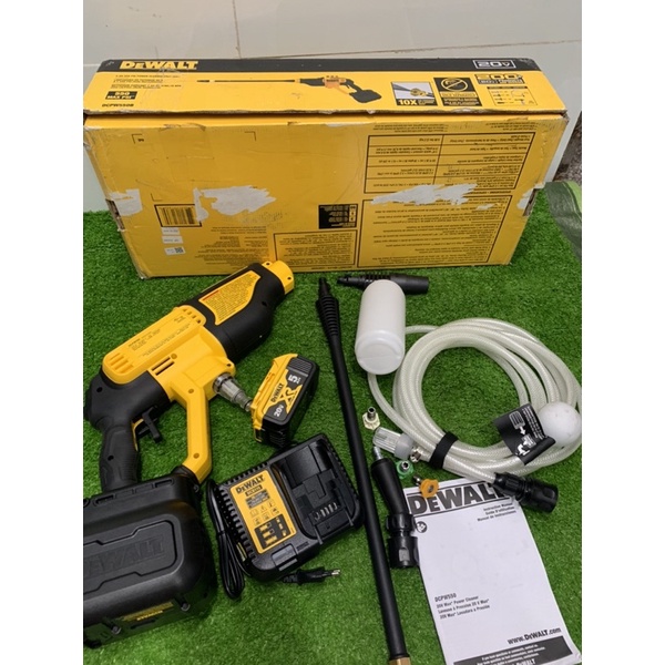 Máy rửa xe Dewatl 20v DCPW550 .pin 5ah sạc 220v