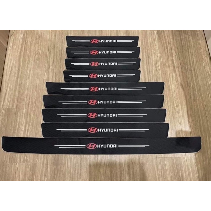 Miếng dán bậc chân ô tô cacbon cao cấp