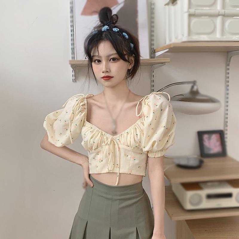 Áo Croptop Tay Ngắn Cổ Chữ V Họa Tiết Hoa Duyên Dáng Cho Nữ