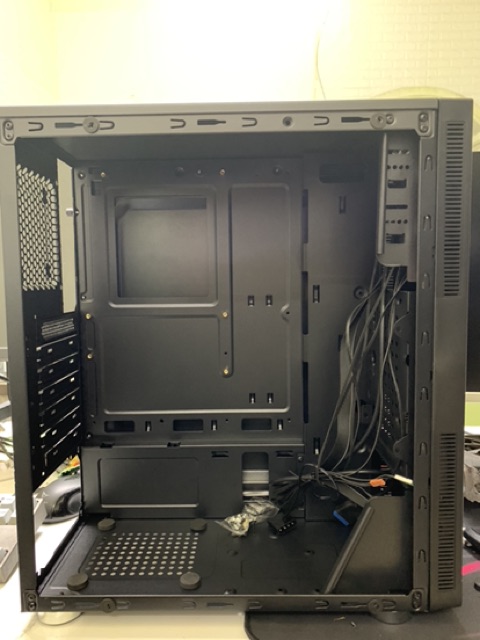 Vỏ case máy tính Xigmatek Eros | Dải led RGB mặt trước | Kính cường lực | Hỗ trợ lắp main ATX | BigBuy360 - bigbuy360.vn