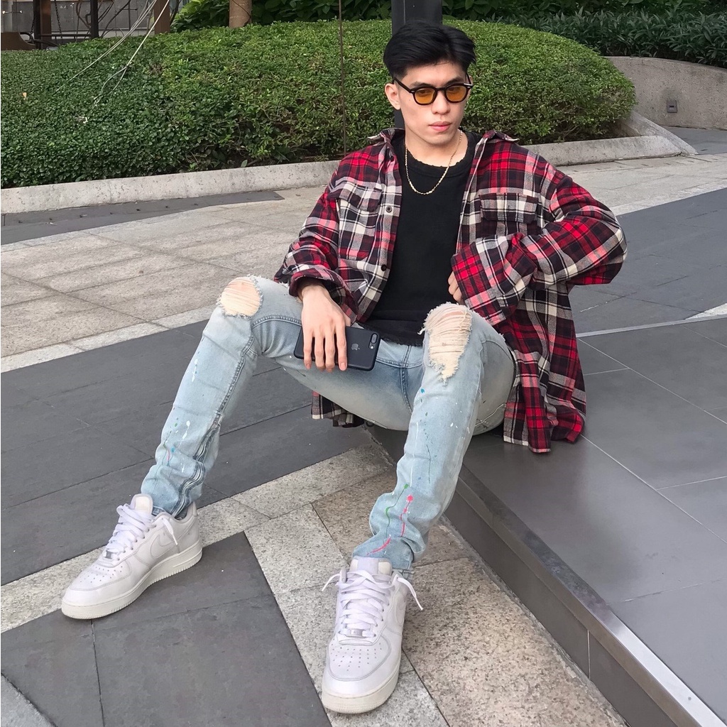 Quần jean nam cao màu xanh sáng Q20, vẫy sơn, form slimfit ôm vừa, chất jean co giãn thoải mái.