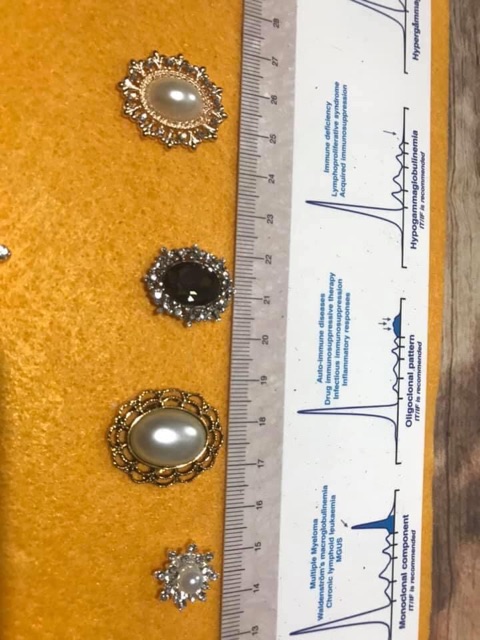 4 hạt center kim loại | BigBuy360 - bigbuy360.vn