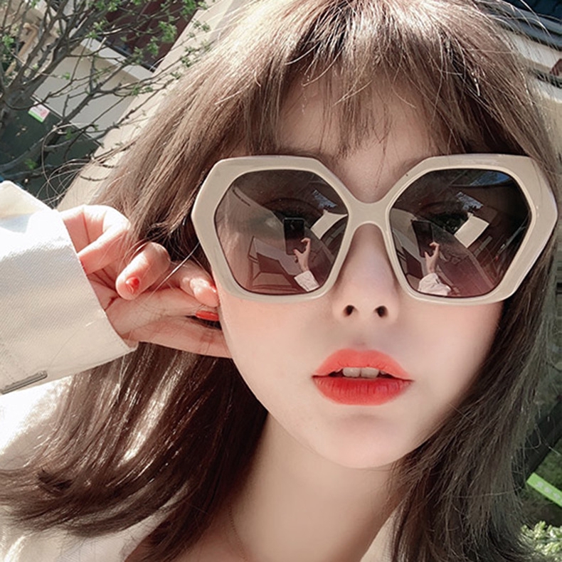 Kính Mát Bản To Phong Cách Hàn Quốc 2020