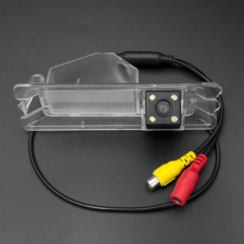 Camera gắn đuôi xe hơi chuyên dụng cho Nissan march LOGAN Renault Sandero | BigBuy360 - bigbuy360.vn