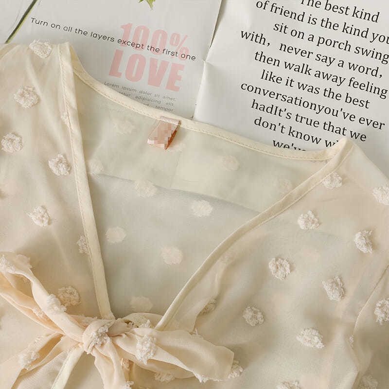 Áo Nữ Tay Dài Dáng Rộng Họa Tiết Chấm Bi Thời Trang Xinh Xắn