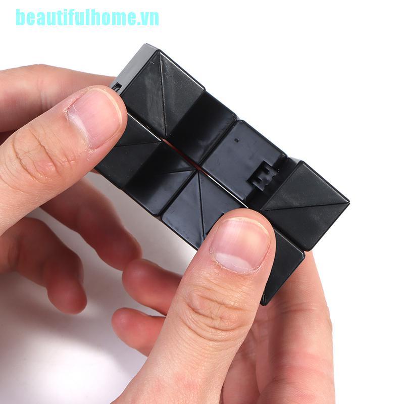 Khối Rubik Siêu Giảm Căng Thẳng