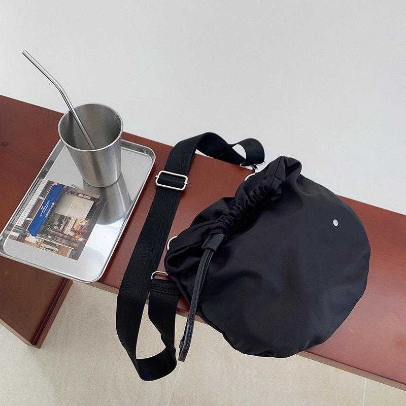 Túi thiết kế dây rút đơn giản phong cách Hàn Quốc dễ thương cho ph | BigBuy360 - bigbuy360.vn