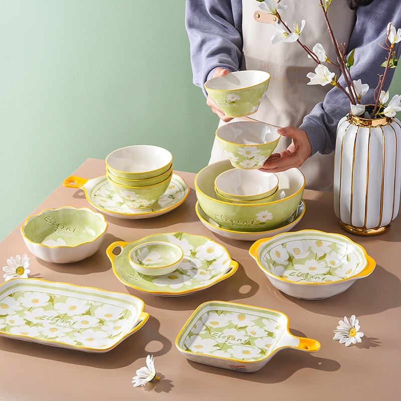 Bộ chén bát đĩa sứ gia đình họa tiết hoa trắng nền xanh bơ viền vàng mẫu mới 2022 chén bát ăn cơm sẵn