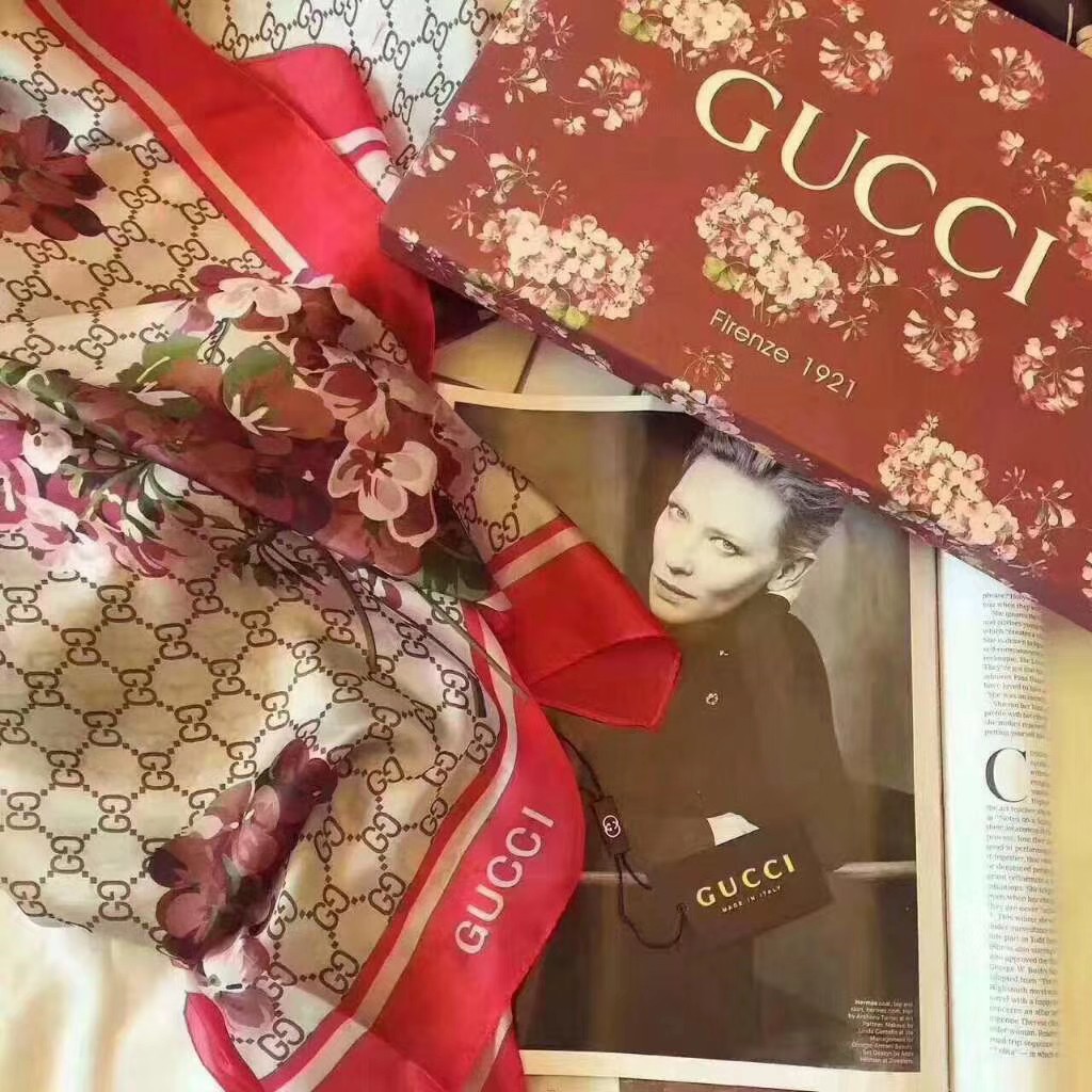 Khăn Choàng In Hoa Thời Trang Nữ Tính