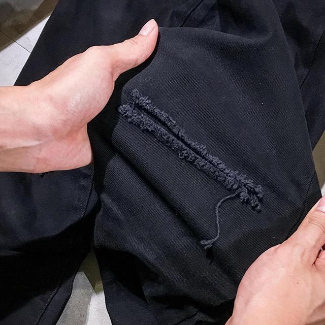 [Mã SKAMA06 giảm 8% tối đa 50K đơn 250K] QUẦN SKINNY JEAN RÁCH GỐI ĐEN - RIPPED JEAN UNISEX | BigBuy360 - bigbuy360.vn