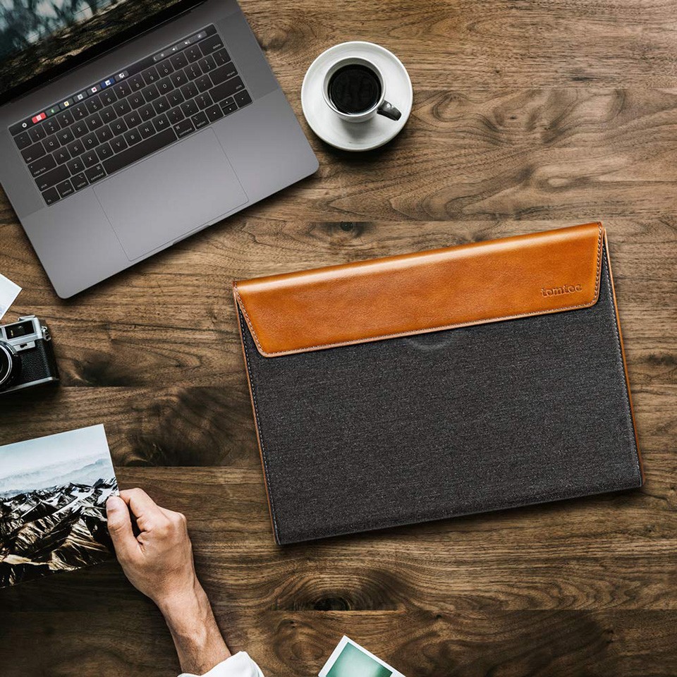 TÚI CHỐNG SỐC TOMTOC PREMIUM LEATHER CHO MACBOOK PRO 13/15/16inch - H15