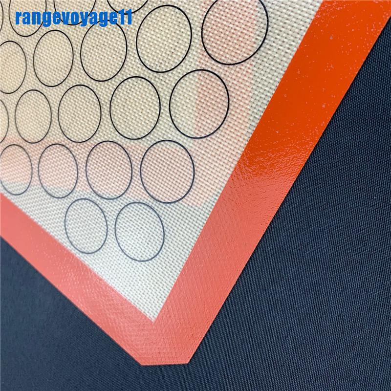 Khuôn Nướng Bánh Bằng Silicone Chống Dính Tiện Lợi