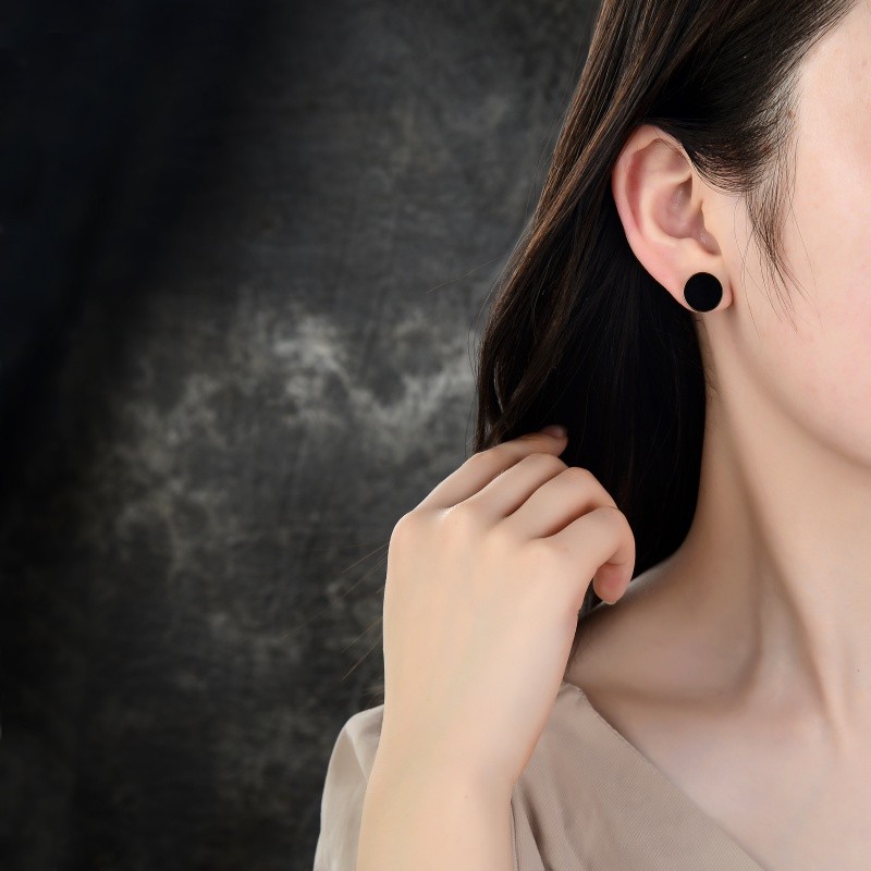 1 cặp - Bông tai unisex titan nhiều size không đen không rỉ