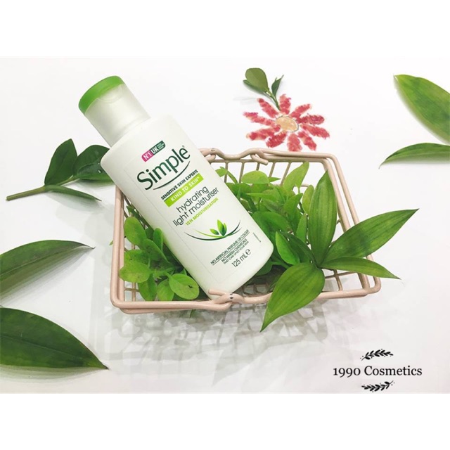 Simple Kind To Skin Hydrating Light Moisture - Kem dưỡng ẩm cơ bản cho da dầu, nhạy cảm