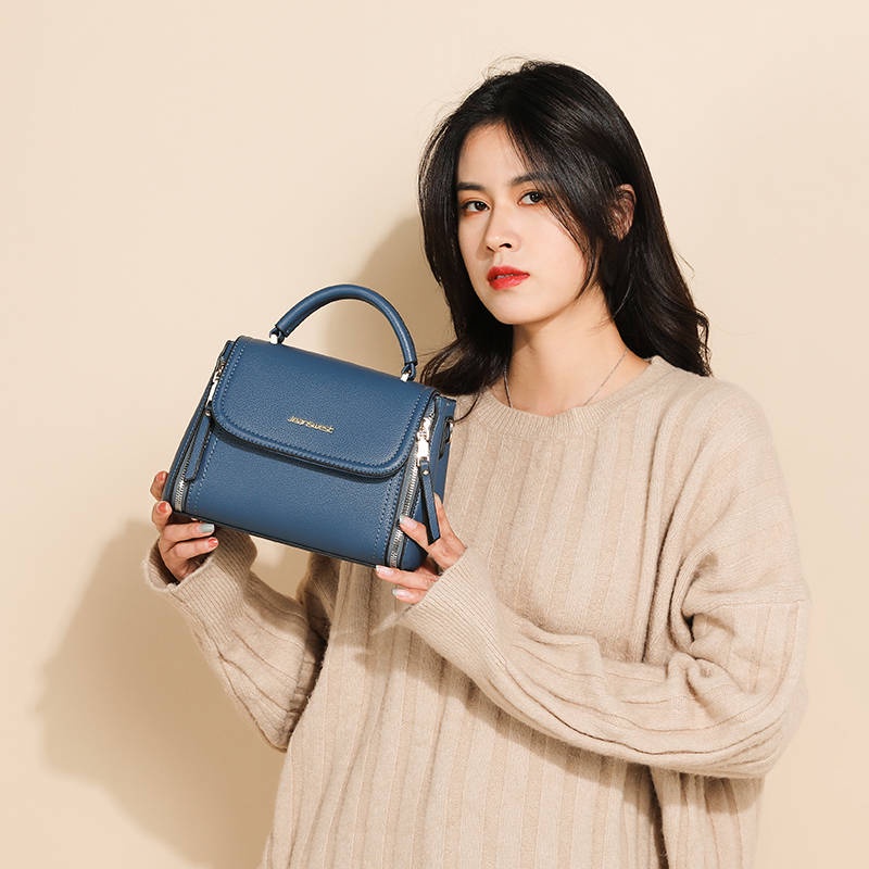 Túi Xách Thiết Kế Mới Cao Cấp Thời Trang Dành Cho Phụ Nữ Trung Niên