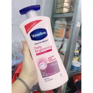 Sữa dưỡng thể Vaseline Mỹ 725ml