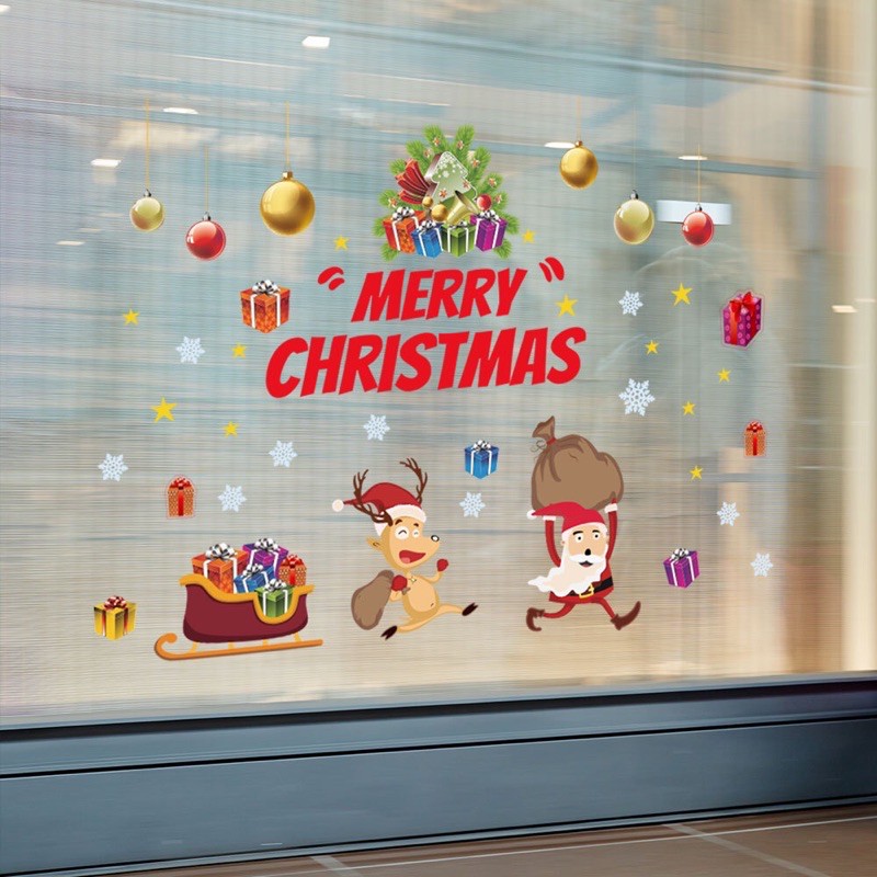 Decal dán tường Noel - Các bạn Noel chơi rượt đuổi