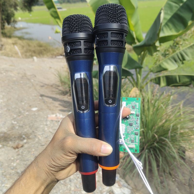 Micro Kim Loại Nhạc Sóng Dành Cho Loa Kéo 4 Râu - Set Tần Số Set Voil Hát Hay Hát Nhẹ Tiếng Sáng Rõ - Mic Karaoke Xịn Sò