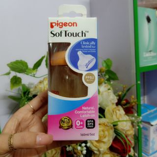 Bình sữa Pigeon SofTouch cổ rộng