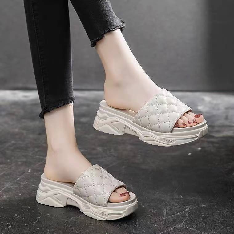 Thời trang mùa hè dép sandal nữ，dep nữ，dép bánh mì Dép Quai Ngang Bằng Da Thật Đế Dày Thời Trang Mùa Hè Dễ Phối Đồ