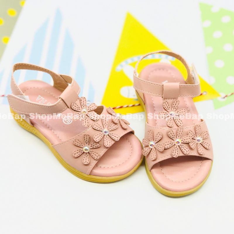 Dép sandal hoa cho bé gái từ 2 tới 14 tuổi