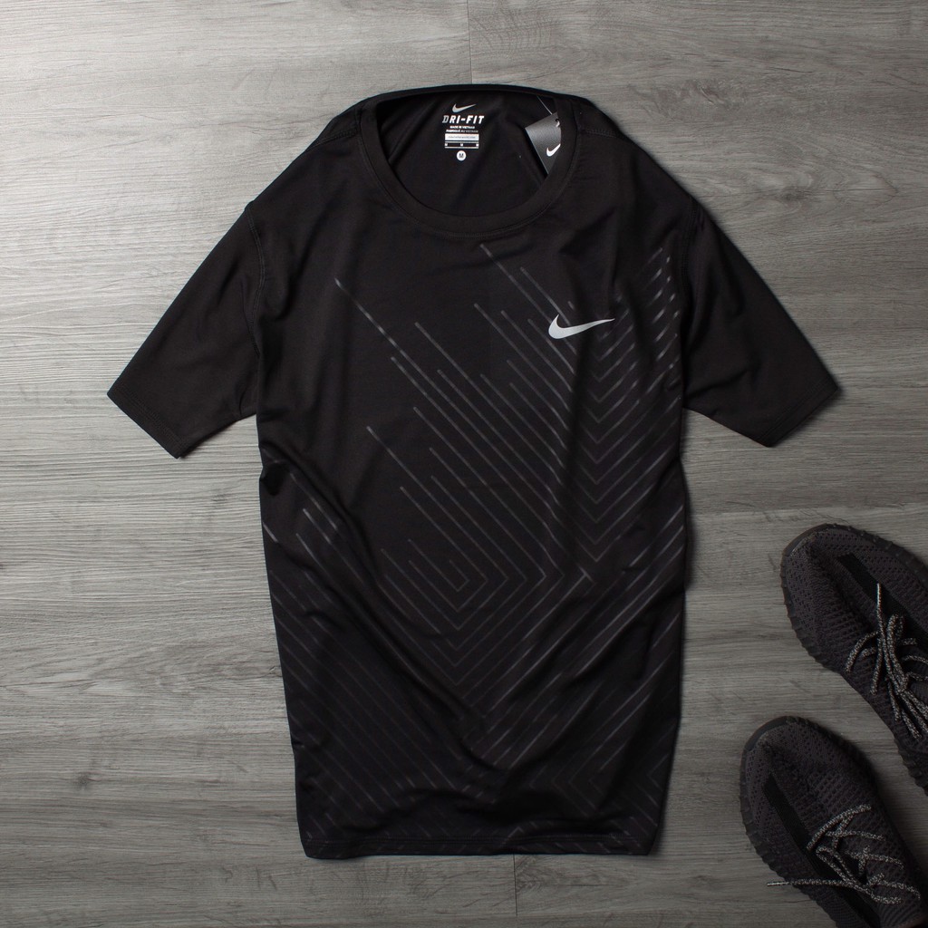 Áo thun thể thao nam TSHIRT MAN cổ tròn ngắn tay, thấm hút mồ hôi,co giãn 4 chiều | BigBuy360 - bigbuy360.vn