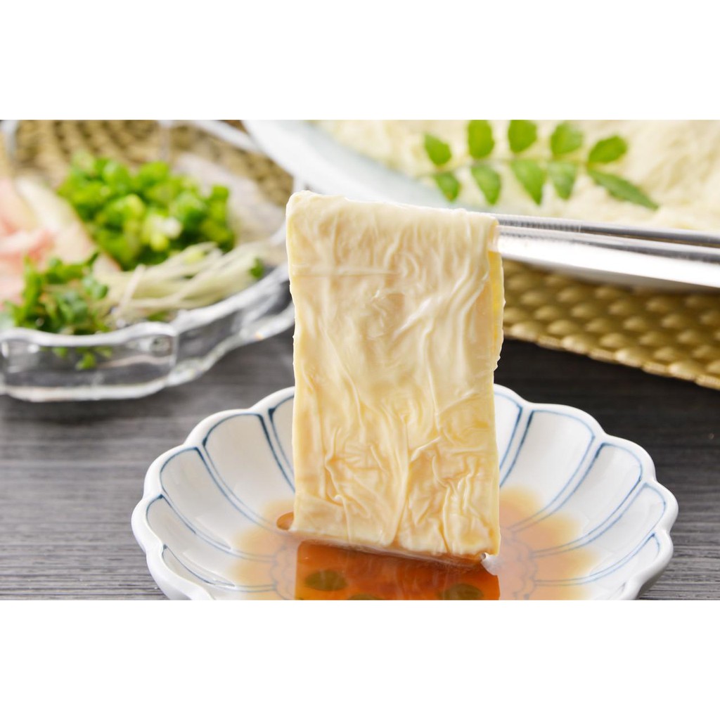 Váng đậu tươi dùng thả lẩu, cuộn thịt