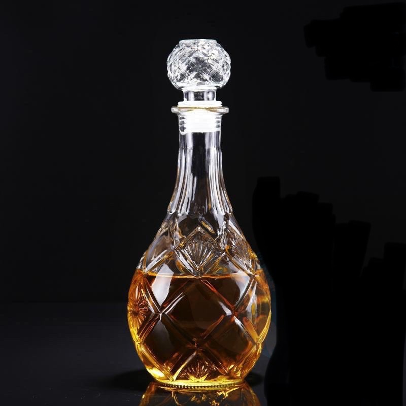 BÌNH THUỶ TINH ĐỰNG RƯỢU 750ml- mẫu hoa cổ cao