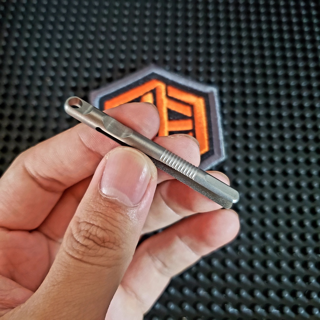 Nhíp Titanium phiên bản móc khóa