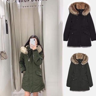 Áo parka zara màu rêu , bên trong lót lông siêu ấm , mũ lông mền mượt , áo màu rêu . From áo rất đẹp , từ đường kim mũi