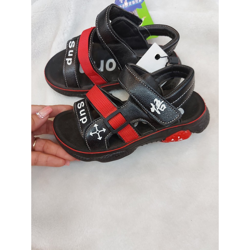 GIÀY SANDAL VIỀN ĐỎ GVD