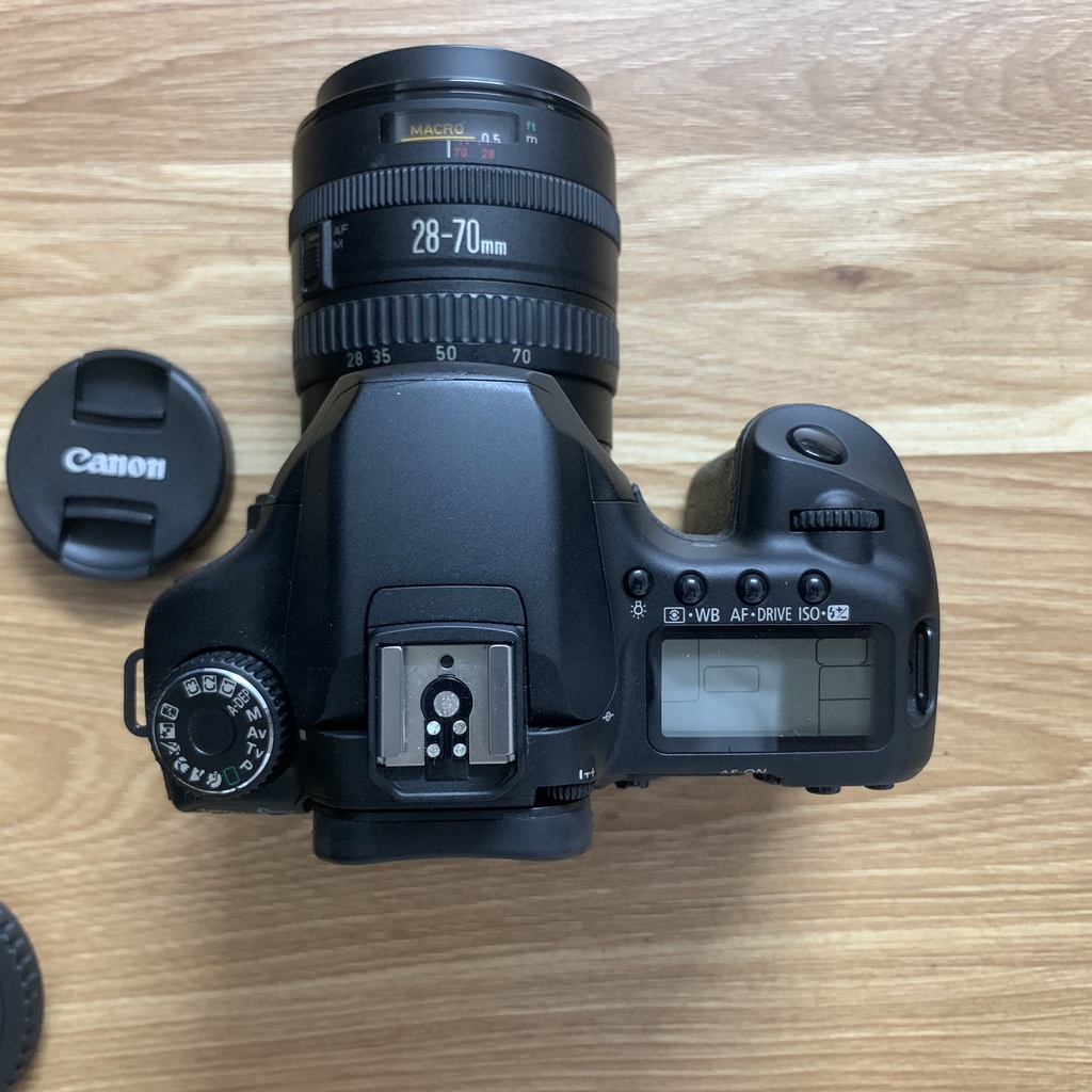 Máy ảnh CANON 40D kèm bất kì
