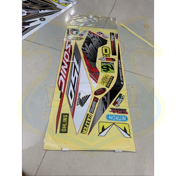 ( Quí khách vui lòng mang ra tiệm cho thợ dán ) Tem sonic 150 in uv ép nhiệt