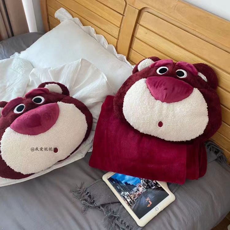 Gối Chăn Mền Lotso Huggin Bear Lông Xù 3 in 1 Gấu bông/Gối Lotso Hugging Bear Disney thơm strawberry xinh xắn Gấu Bông Gối Lotso 🍓 Gối Gấu dâu kèm mền đắp mềm mại dễ thương