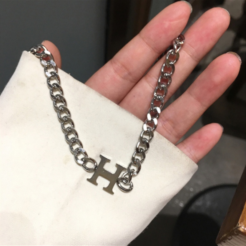 Vòng cổ Thép Titan Dày Không Phai Chữ H Phong Cách Hip hop Đường Phố Âu Mỹ Thời Trang Mùa Hè Mới Cho Nữ