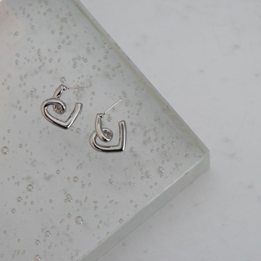 Bông Tai Kim Loại Hình Trái Tim Phong Cách Harajuku Dành Cho Nữ