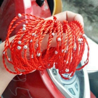 Vòng tay chỉ đỏ bi bạc