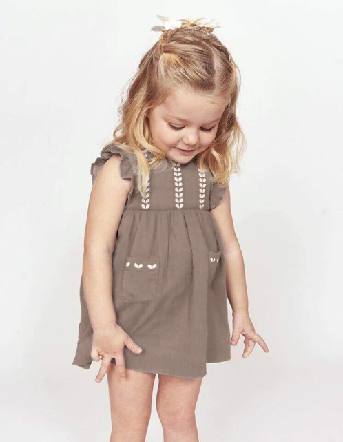 VÁY NECK MÀU NÂU XÁM TÂY