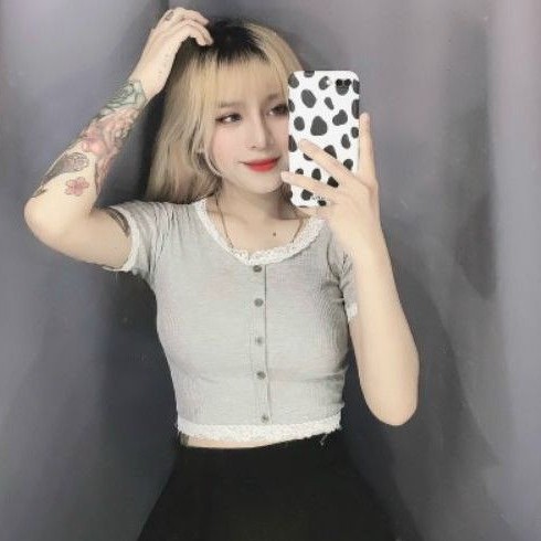 [Mã FASHIONT4WA2 giảm 10K đơn 50K] Áo thun CROPTOP VIỀN REN