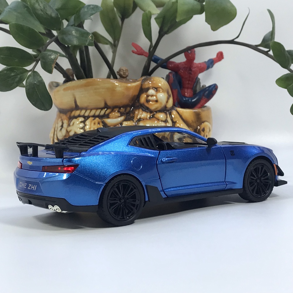 Mô hình xe ô tô Chevrolet Camaro tỷ lệ 1:24 dòng xe cơ bắp Mỹ