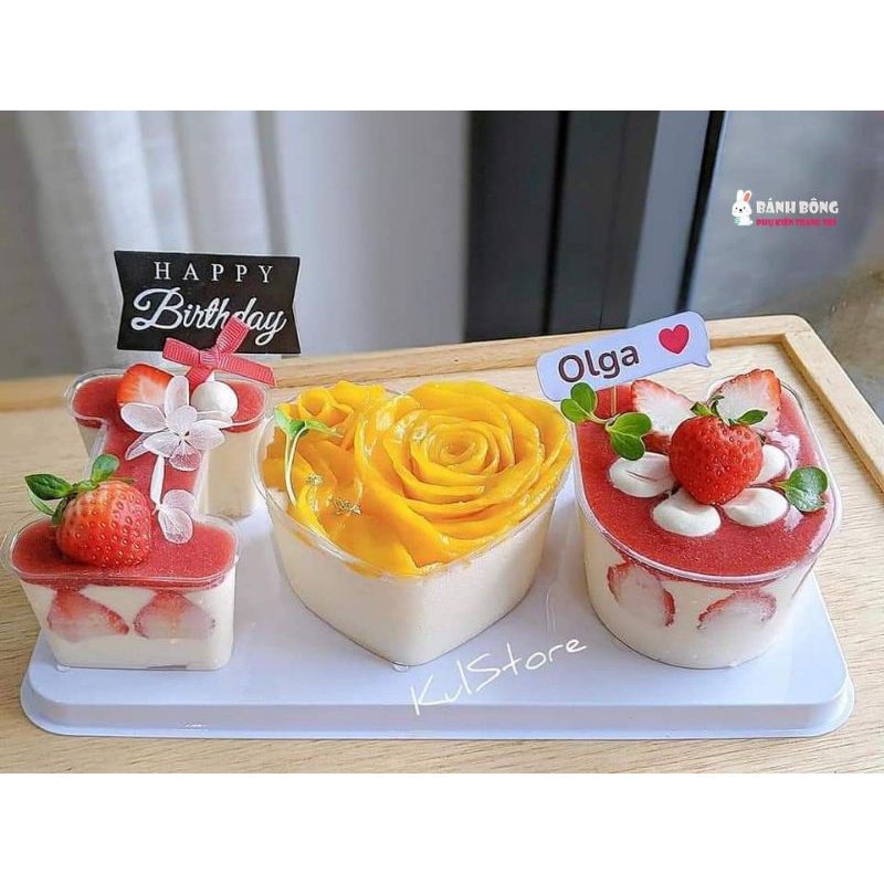 3 Set hộp mika chữ I love U, Love đựng bánh mousse, tiramisu, bông lan, rau câu